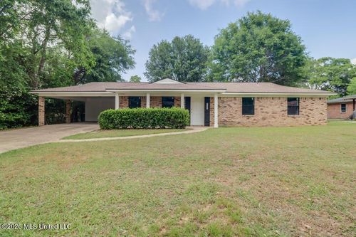 15304 Stephen Dr, Gulfport, MS, 39503-2306 | Card Image