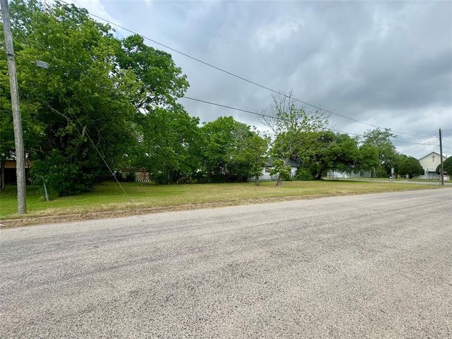00 Huck St, Home with 0 bedrooms, 0 bathrooms and null parking in Yoakum TX | Image 4