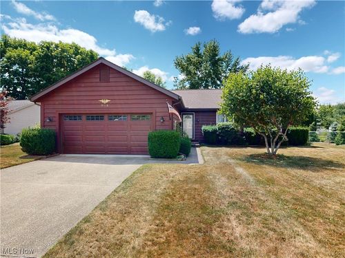 9578 Lasalle Ln, Mentor, OH, 44060-4551 | Card Image