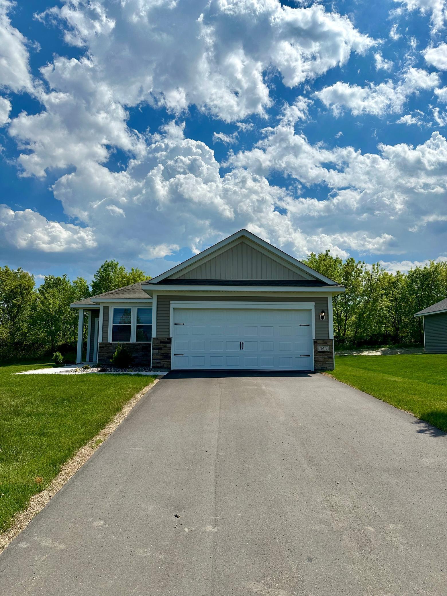 Wildflower Ln, Waverly, MN 55390