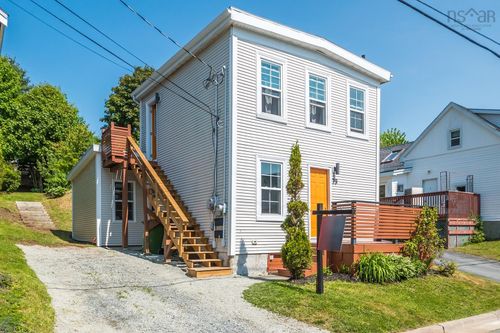 79 Rose St, Dartmouth, NS, B3A2V2 | Card Image