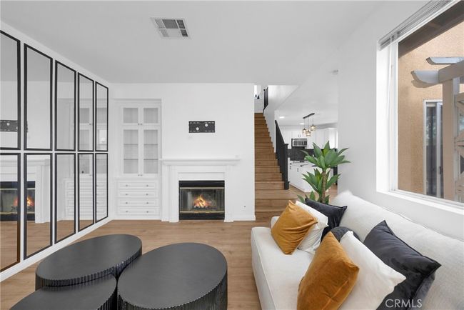 2216 Jeans Ct, House other with 3 bedrooms, 3 bathrooms and 2 parking in Signal Hill CA | Image 11