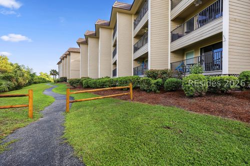 c217-40 Folly Field Rd, Hilton Head Island, SC, 29928-6886 | Card Image