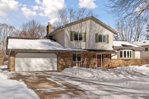 4027 86th Ln Ne, Circle Pines, MN, 55014-4007 | Card Image