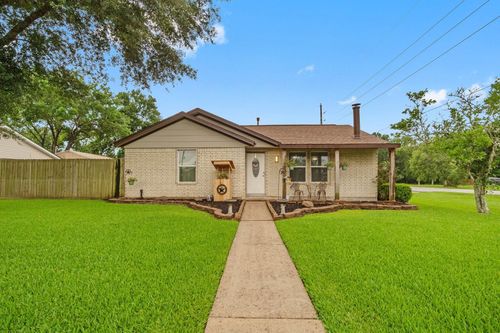 402 Spruce Lake Rd, Huffman, TX, 77336-2546 | Card Image