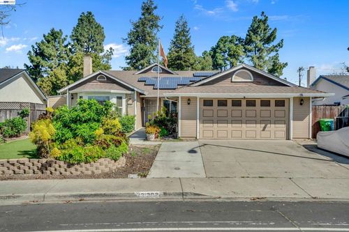 31262 San Andreas Dr, Union City, CA, 94587-2856 | Card Image