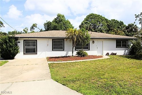 77 Cardinal Dr, NORTH FORT MYERS, FL, 33917-5312 | Card Image