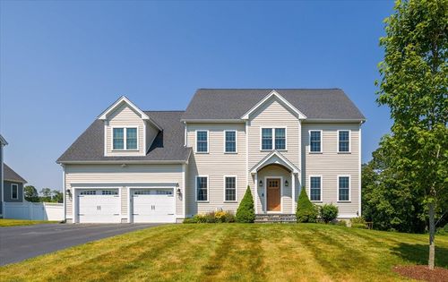 90 Magill Dr, Grafton, MA, 01519-1330 | Card Image