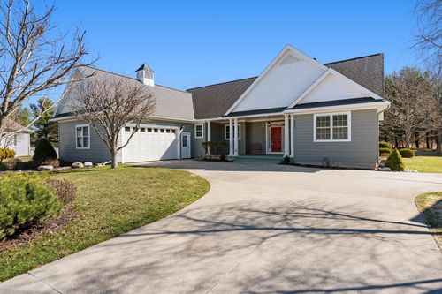 343 Parkside Ln, Douglas, MI, 49406-5120 | Card Image
