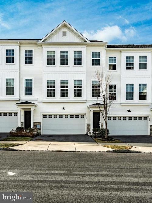 226 Red Leaf Lane, EXTON, PA, 19341 | Card Image