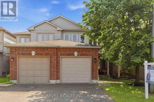 56 Greengrove Way, Whitby, ON, L1R2N4 | Card Image