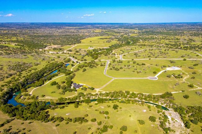 170 Goose Landing Way, Home with 5 bedrooms, 6 bathrooms and 3 parking in Harper TX | Image 44