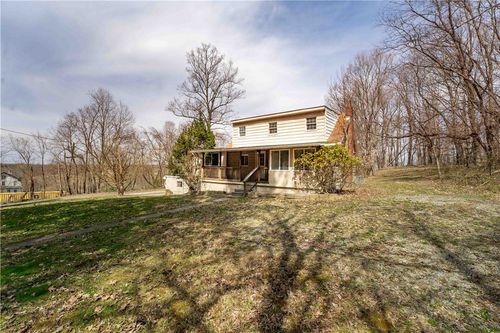 805 Gans Rd, Lake Lynn, PA, 15451-1029 | Card Image