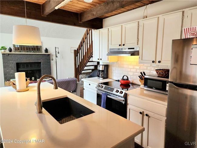 488 Country Place Dr, House other with 2 bedrooms, 1 bathrooms and null parking in Coolbaugh Twp PA | Image 13