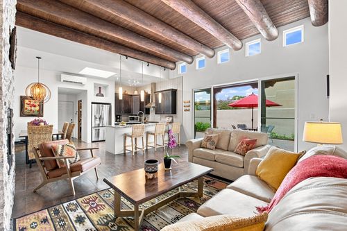 6 Camino Del Centro, Santa Fe, NM, 87507-8610 | Card Image