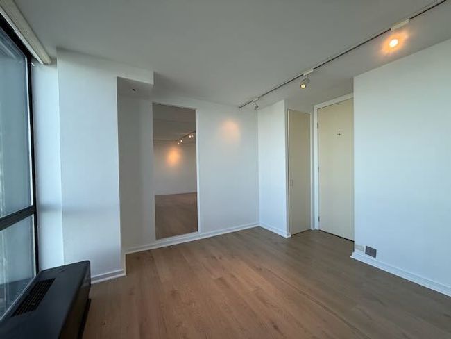 APT-1819 - 910 N Lake Shore Dr, Condo with 3 bedrooms, 2 bathrooms and 1 parking in CHICAGO IL | Image 24