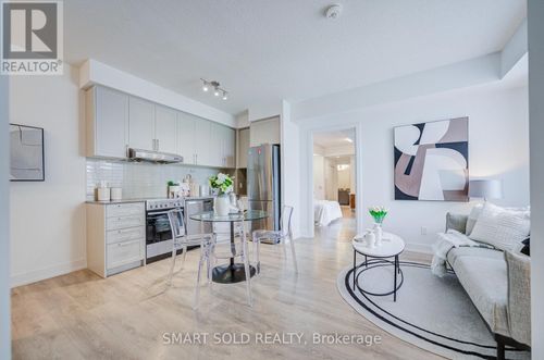305w-268 Buchanan Dr, Unionville, ON, L3R8G9 | Card Image