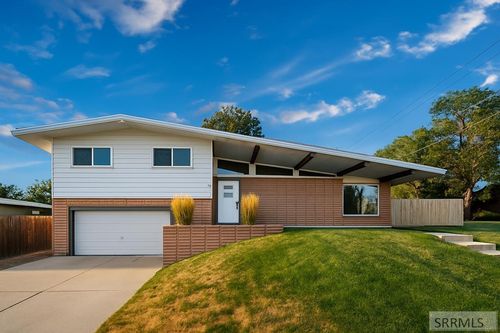 110 Chatham Dr, Idaho Falls, ID, 83401-4058 | Card Image