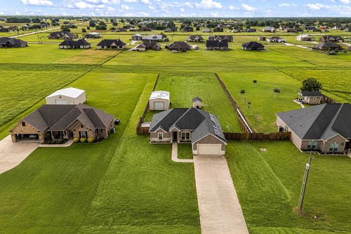 1131 Appaloosa Cir, Angleton, TX, 77515-7804 | Card Image