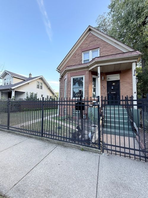223 W 106th St, CHICAGO, IL, 60628-2531 | Card Image