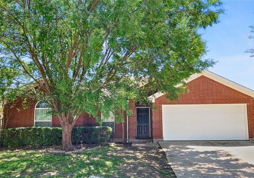 8008 Mourning Dove Dr, Arlington, TX, 76002-4426 | Card Image