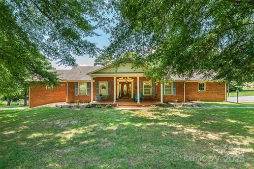 3802 Laurel Heights Dr, Morganton, NC, 28655-8371 | Card Image