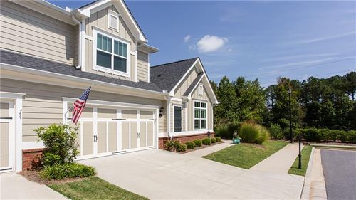 1601 Lexington Green Pnes, Cumming, GA, 30040-6936 | Card Image