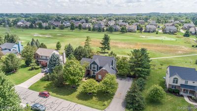 913 Fairway Park Drive, Home with 5 bedrooms, 3 bathrooms and null parking in Scio Twp MI | Image 2