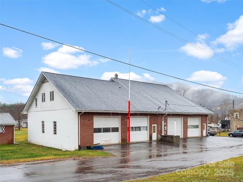 1679 Barnardsville Hwy, Barnardsville, NC, 28709-9715 | Card Image