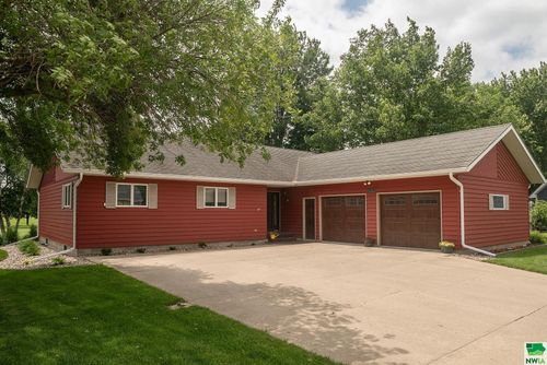 710 Fairway Ct, Alton, IA, 51003-8584 | Card Image