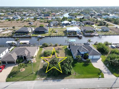 15308 Taurus Cir, PORT CHARLOTTE, FL, 33981-4249 | Card Image