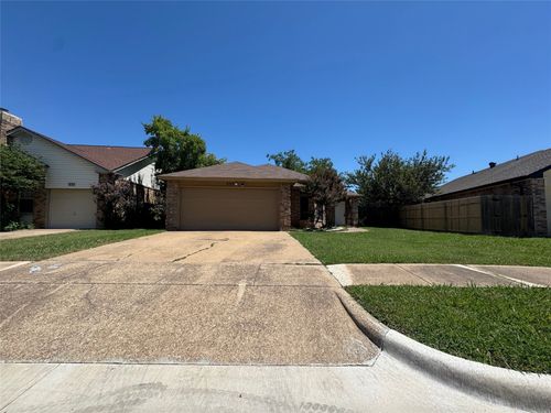 233 Rodeo Dr, Keller, TX, 76248-3120 | Card Image