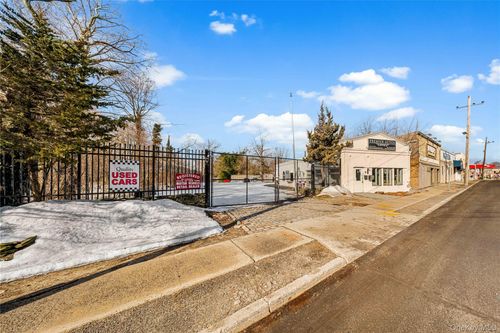 1849 New York Ave, Huntington Station, NY, 11746-2907 | Card Image