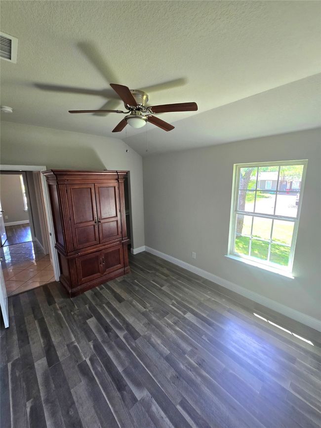 14001 Cimarron Dr, House other with 4 bedrooms, 2 bathrooms and null parking in Balch Springs TX | Image 14