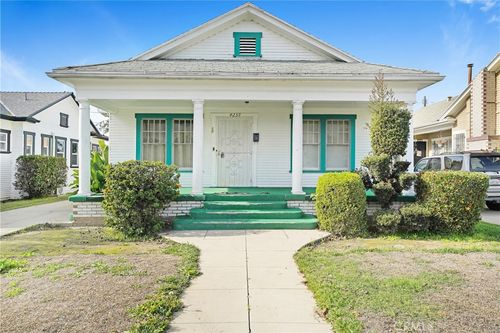 4239 S Raymond Ave, Los Angeles, CA, 90037-2328 | Card Image