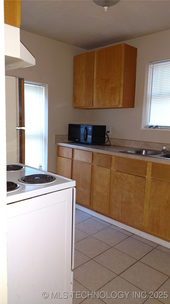 B - 222 Shawnee St, Home with 2 bedrooms, 1 bathrooms and null parking in Tahlequah OK | Image 8