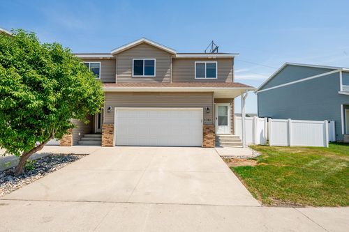 4280 Estate Dr S, Fargo, ND, 58104-3316 | Card Image