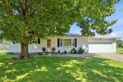 1683 Hillcrest Ave, Wilmington, OH, 45177 | Card Image