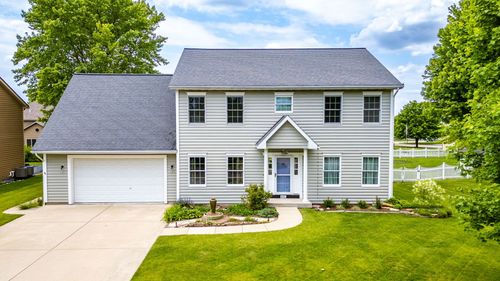631 Prairie View Ln, Hinckley, IL, 60520-9332 | Card Image