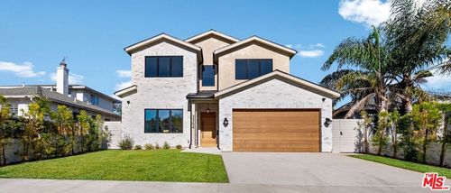 3364 Redwood Ave, Los Angeles, CA, 90066-2217 | Card Image