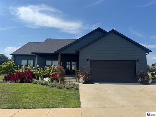 101 Gaston Cir, Elizabethtown, KY, 42701-4913 | Card Image
