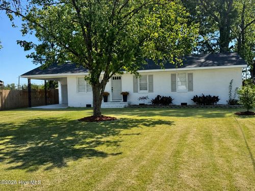 4155 Lee St, Ayden, NC, 28513-7197 | Card Image