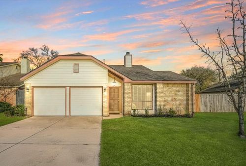 3510 Echo Grove Ln, Houston, TX, 77043-1100 | Card Image