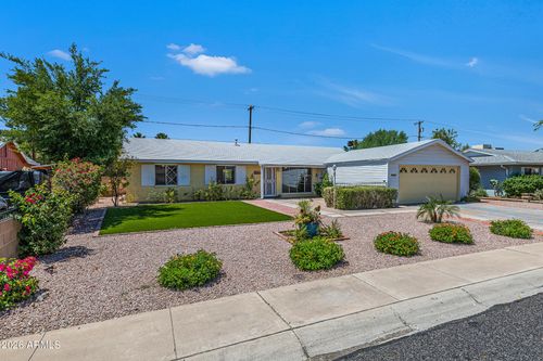 3907 W State Ave, Phoenix, AZ, 85051-8124 | Card Image