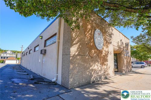 431 Delaware Ave, Palmerton, PA, 18071-1908 | Card Image