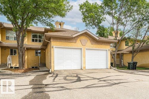 15-901 Normandy Dr, Sherwood Park, AB, T8A5V7 | Card Image