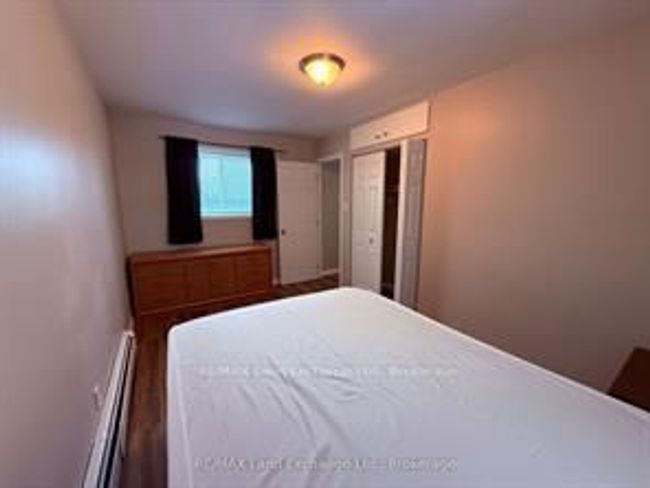 UPPER - 433 Broadway St, Home with 3 bedrooms, 1 bathrooms and 4 parking in Kincardine ON | Image 16