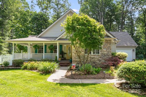 61 N Greenwood Forest Dr, Etowah, NC, 28729-9701 | Card Image