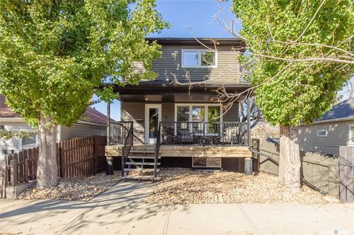 66 Iroquois St E, Moose Jaw, SK, S6H4S8 | Card Image
