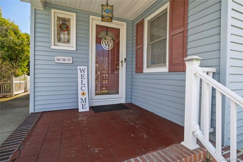 407 Morris Ave, Rockville Centre, NY, 11570-2415 | Card Image